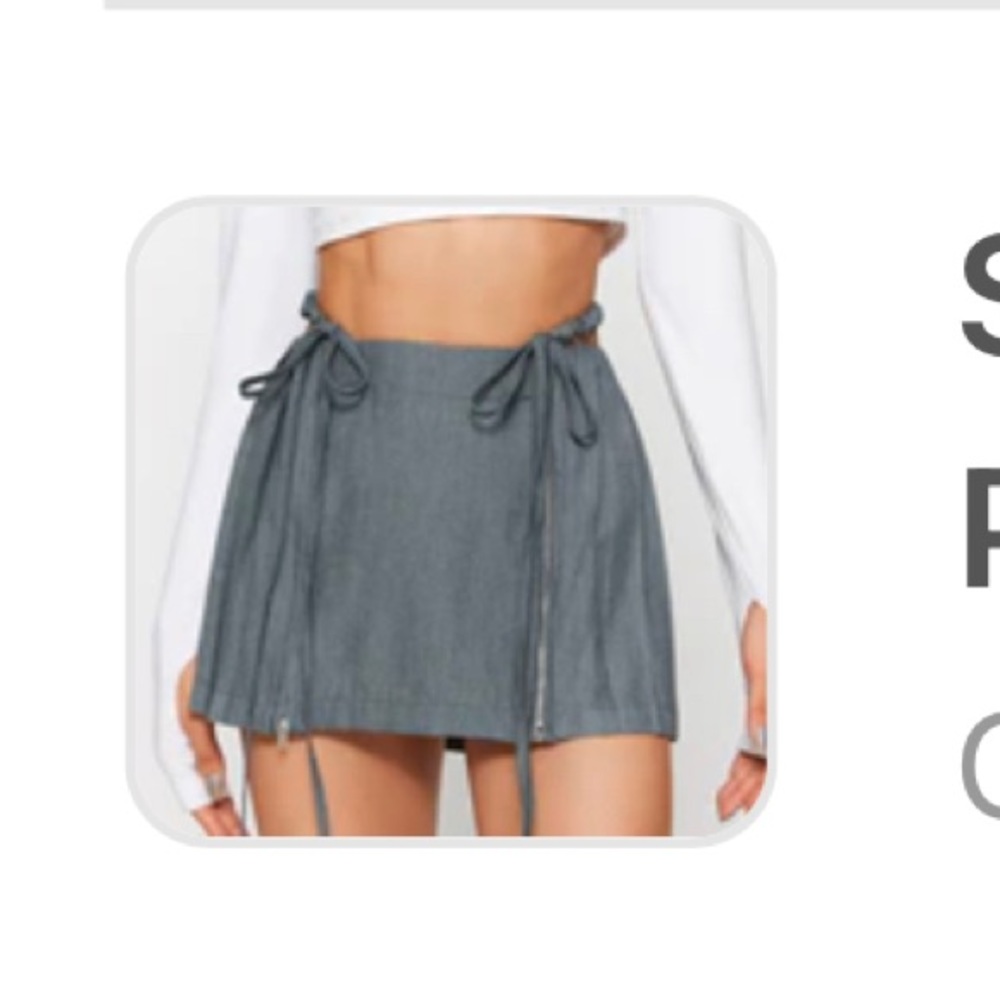 Solado Tie Detail Pleated Skirt (Gray)